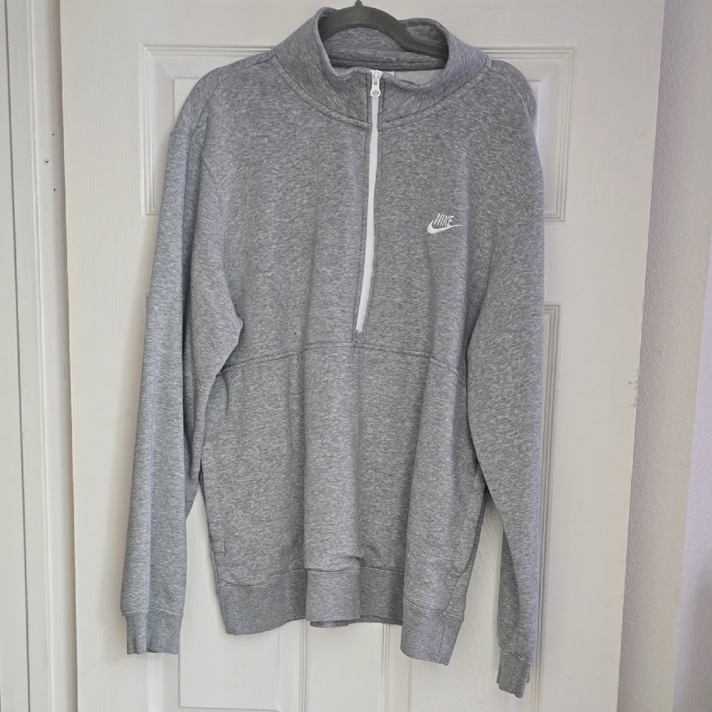 Nike Men's Heather Gray Zip-Up Sweater With Pockets